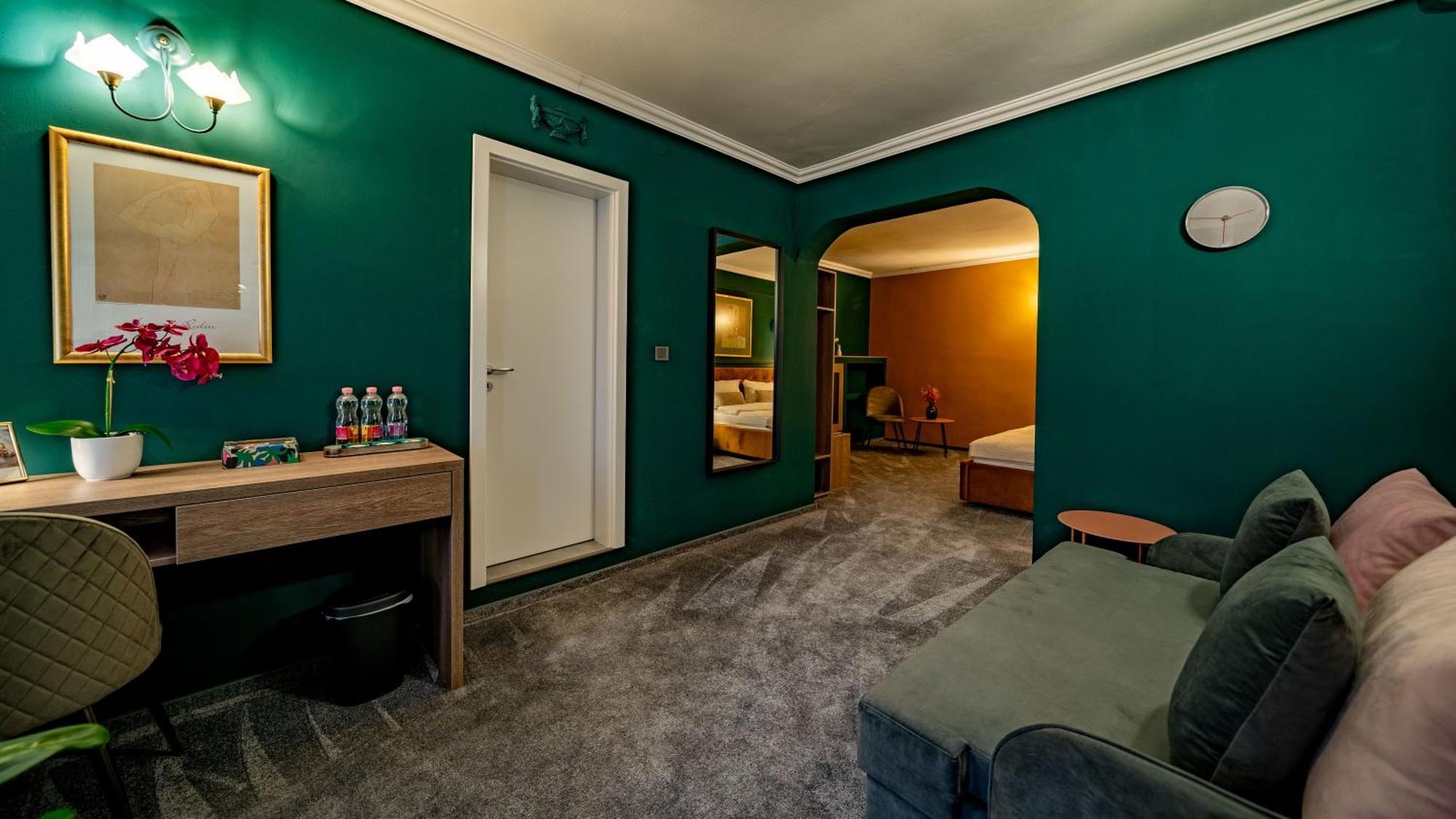 Hotel Coco ティミショアラ エクステリア 写真